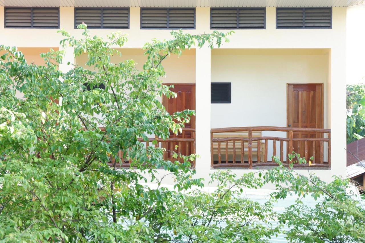 Tlshaw Homestay General Luna  Exterior photo